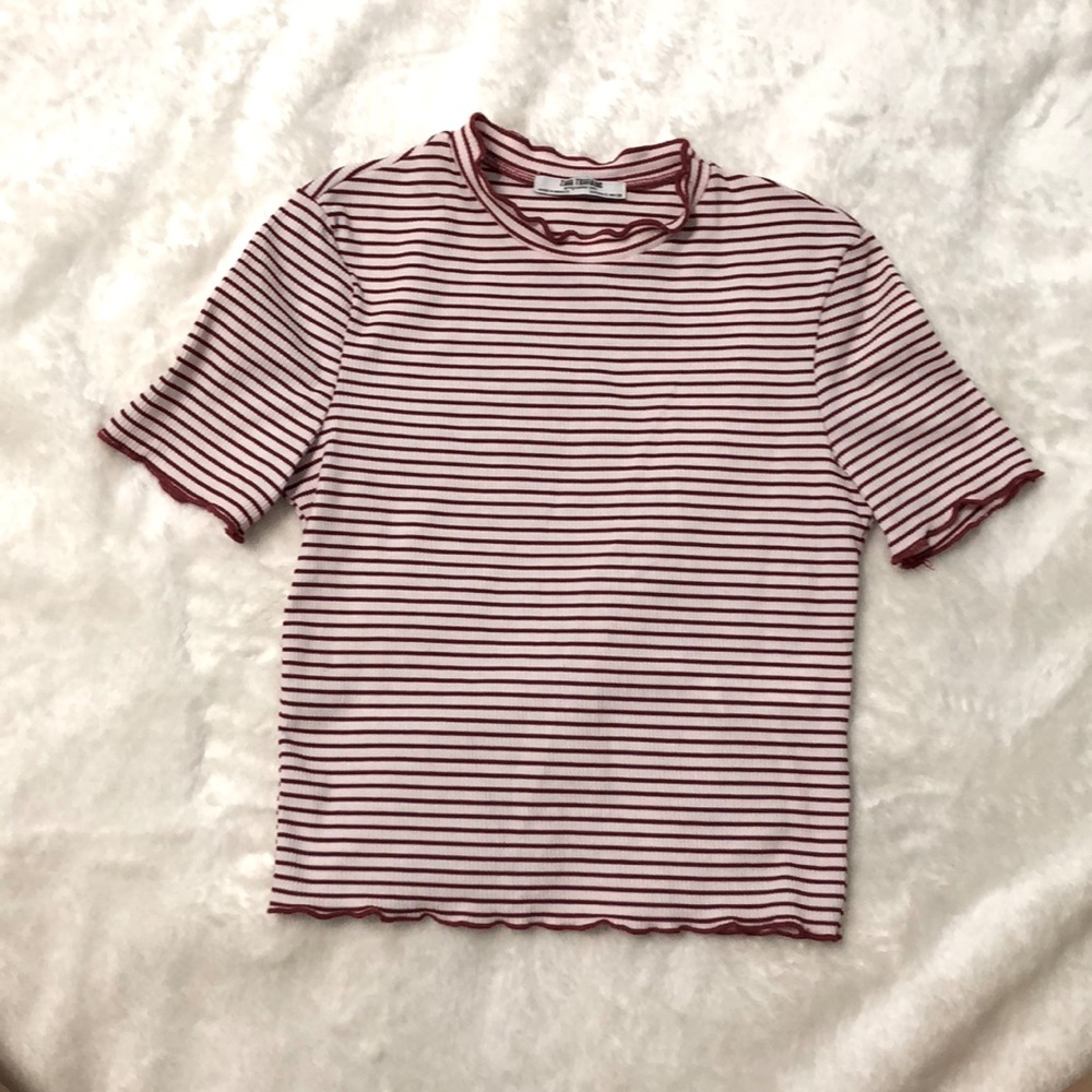 Women striped crop top